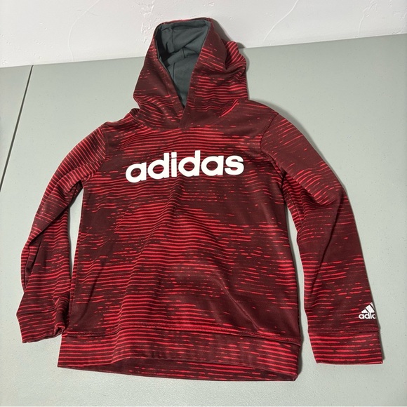 Adidas Boys Red Hoodie Sweatshirt Pullover Athletic Size 8 Small - Picture 1 of 5